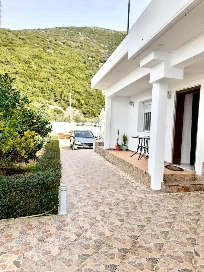 Lida'S House Ξενοδοχείο Λούκοβο Εξωτερικό φωτογραφία