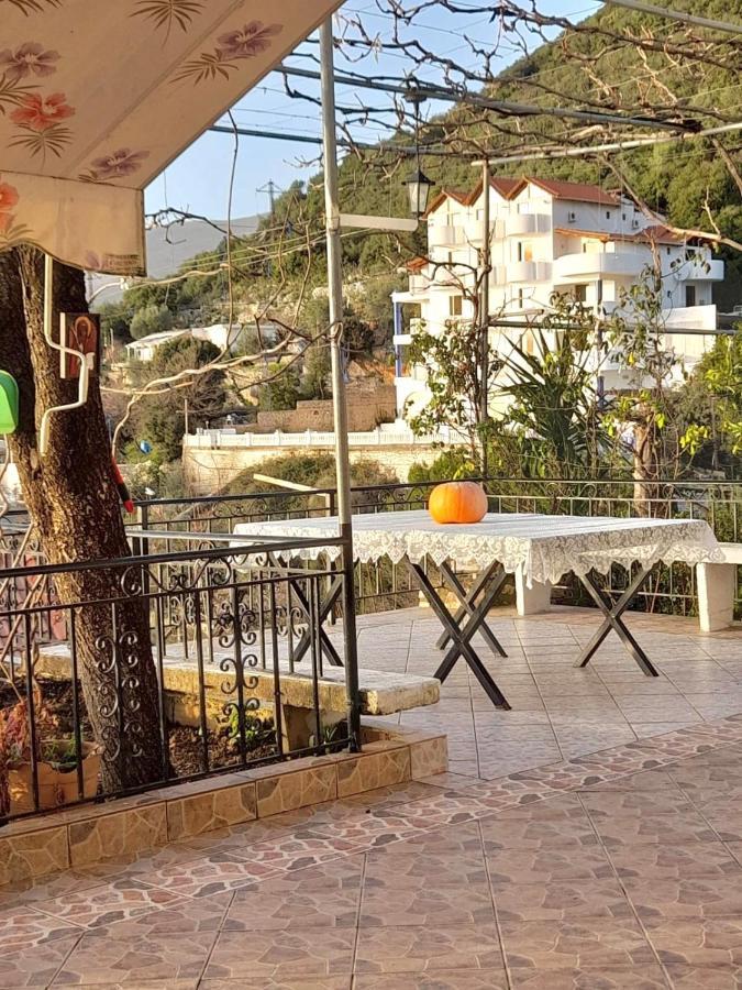 Lida'S House Ξενοδοχείο Λούκοβο Εξωτερικό φωτογραφία