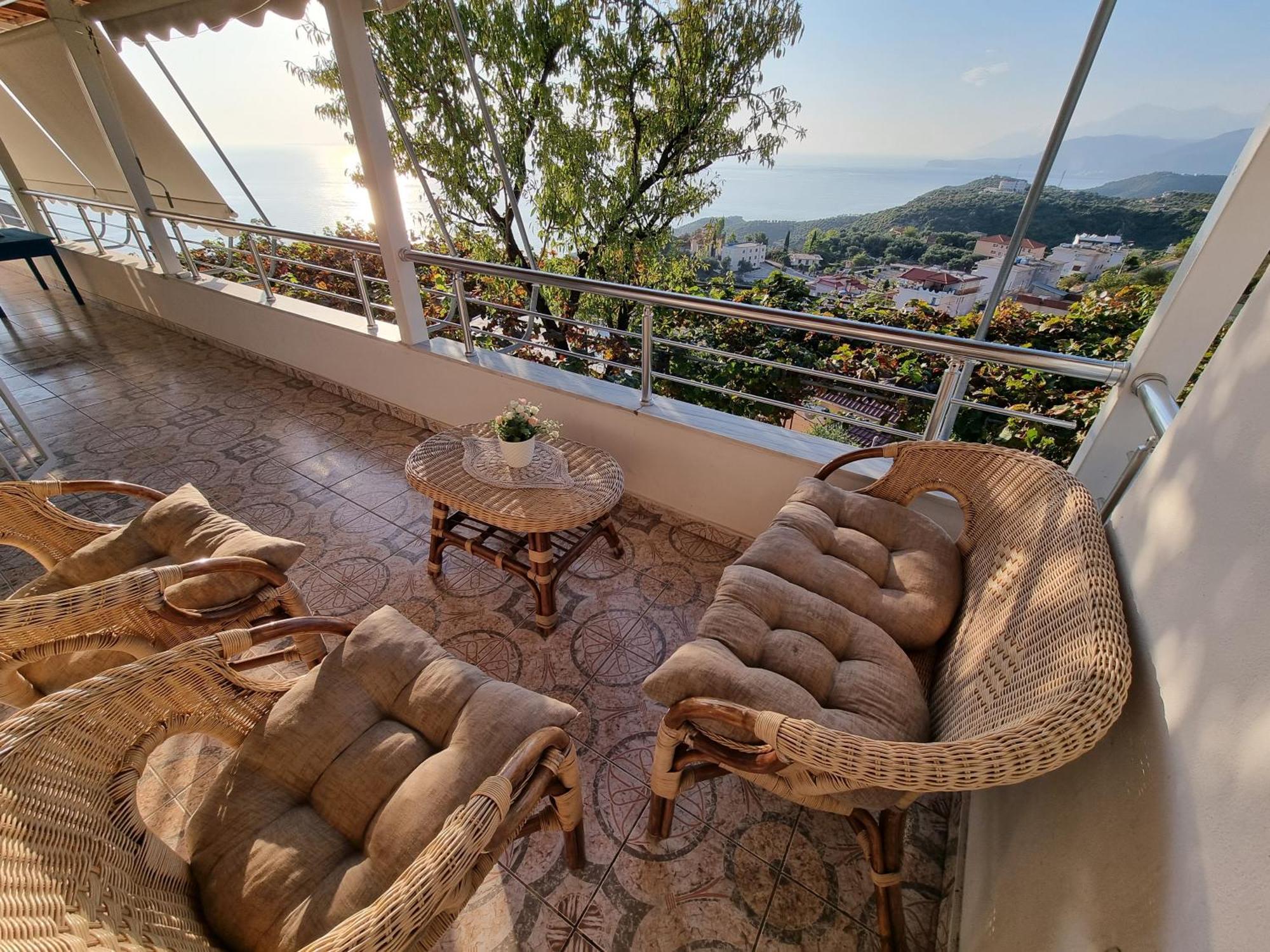 Lida'S House Ξενοδοχείο Λούκοβο Δωμάτιο φωτογραφία
