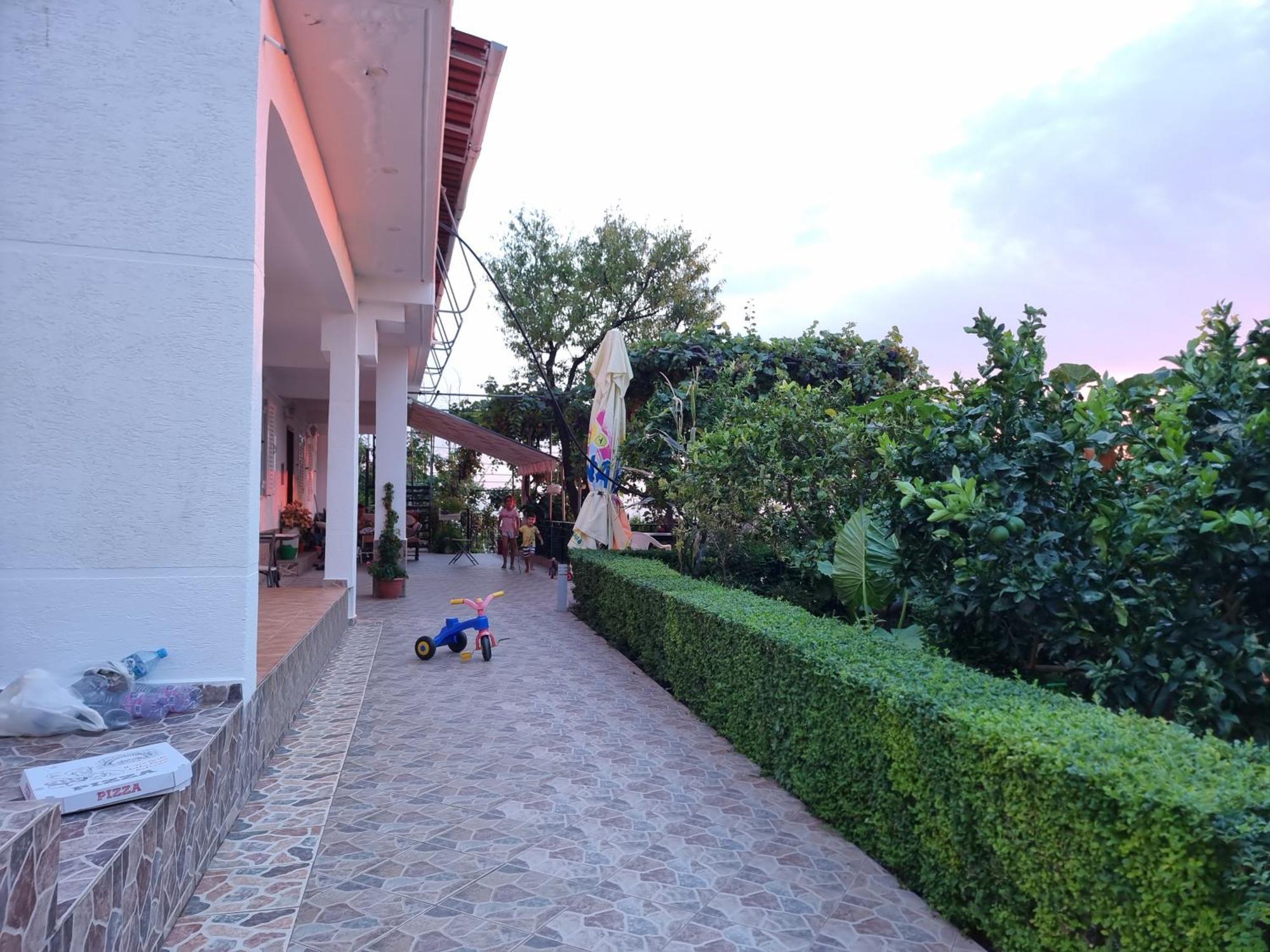 Lida'S House Ξενοδοχείο Λούκοβο Εξωτερικό φωτογραφία