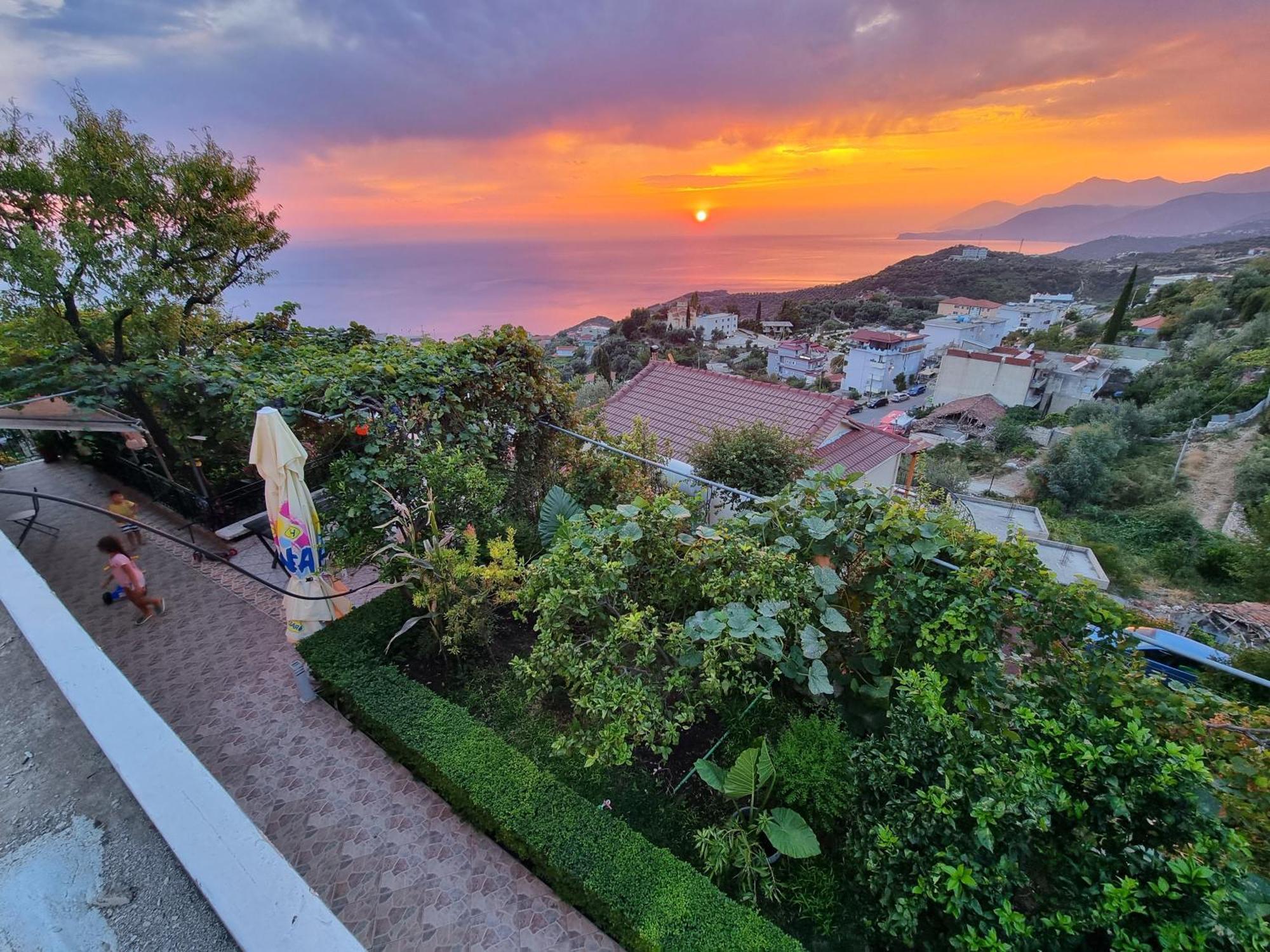 Lida'S House Ξενοδοχείο Λούκοβο Εξωτερικό φωτογραφία