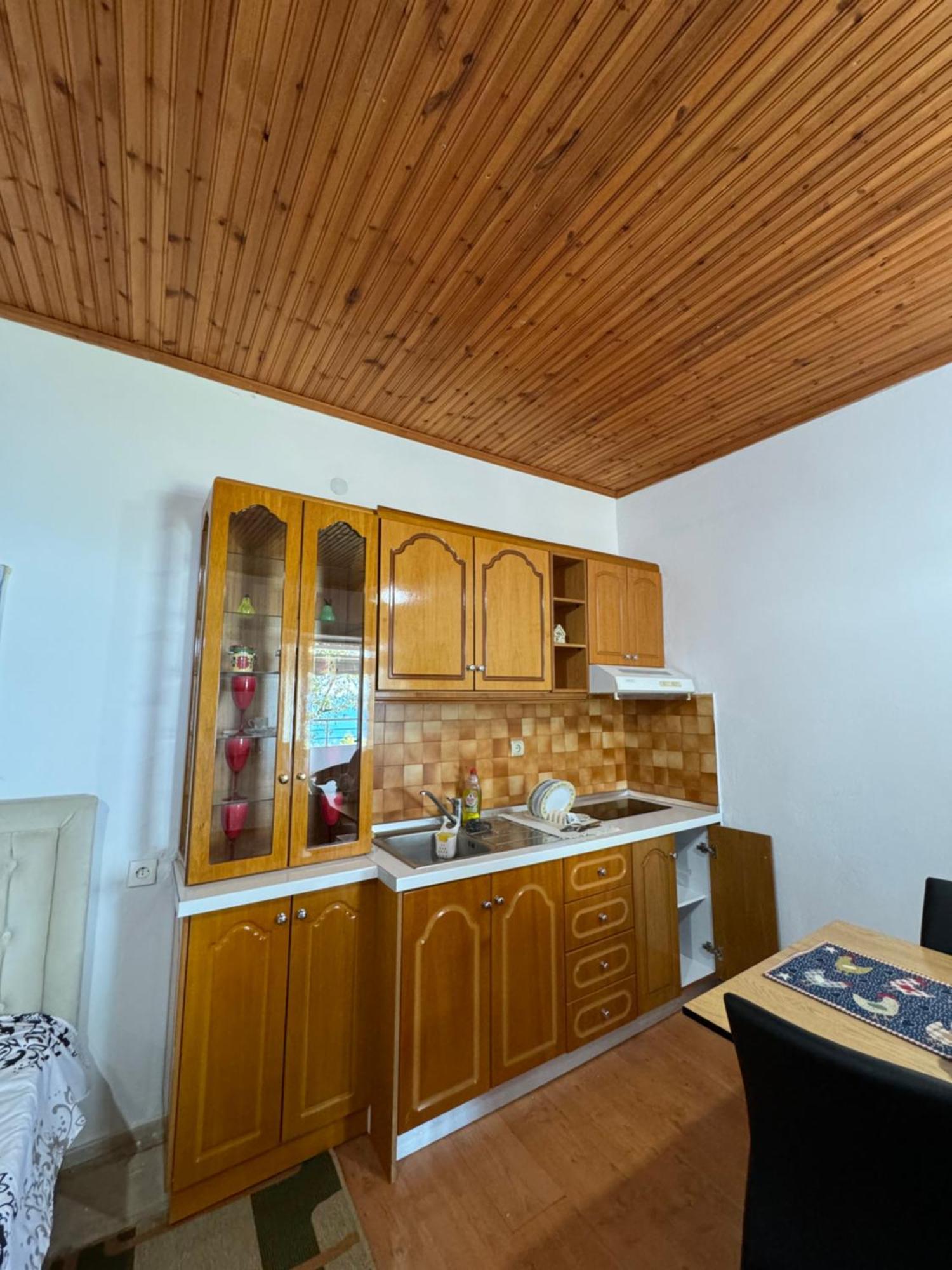 Lida'S House Ξενοδοχείο Λούκοβο Εξωτερικό φωτογραφία
