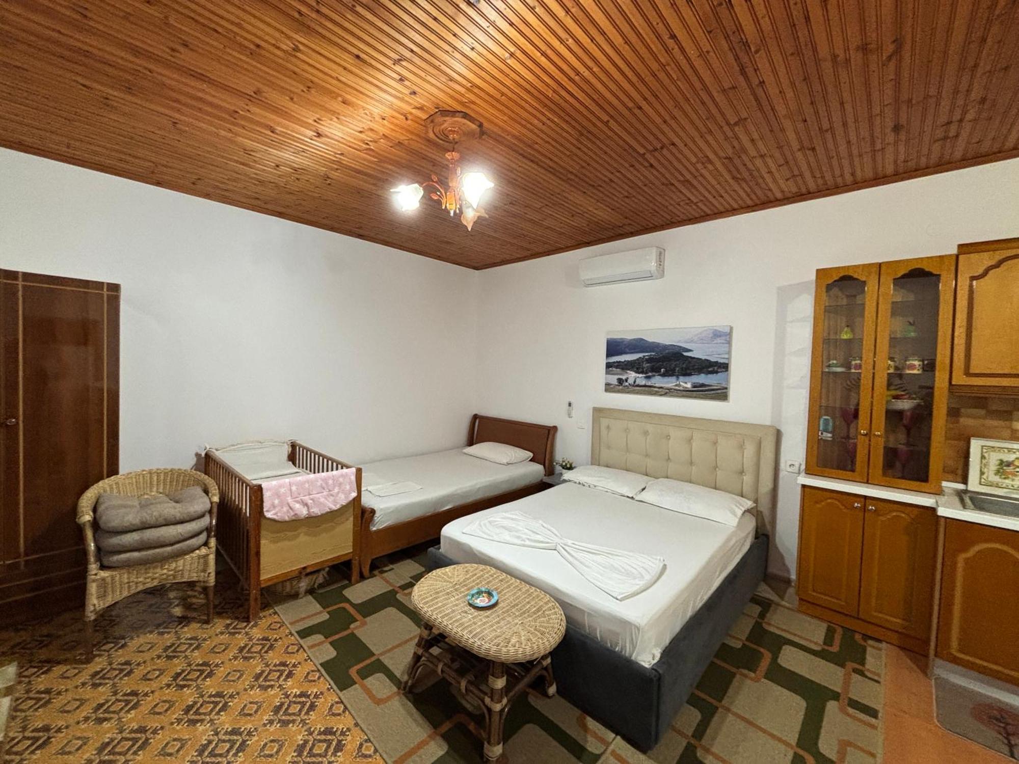 Lida'S House Ξενοδοχείο Λούκοβο Εξωτερικό φωτογραφία